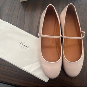 New in Box. Sezane Meline Low Ballerinas, light pink size 7!